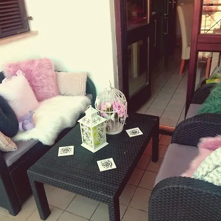 Zen Apartment *